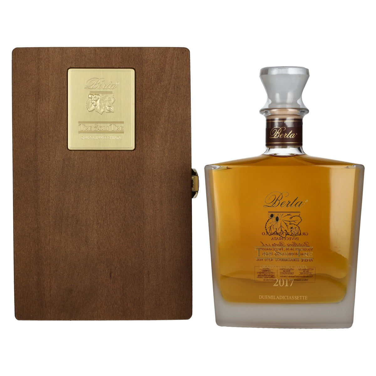 Berta Grappa Tre Soli Tre Grappa Invecchiata 2017 43% vol. 0.7 l in a wooden box