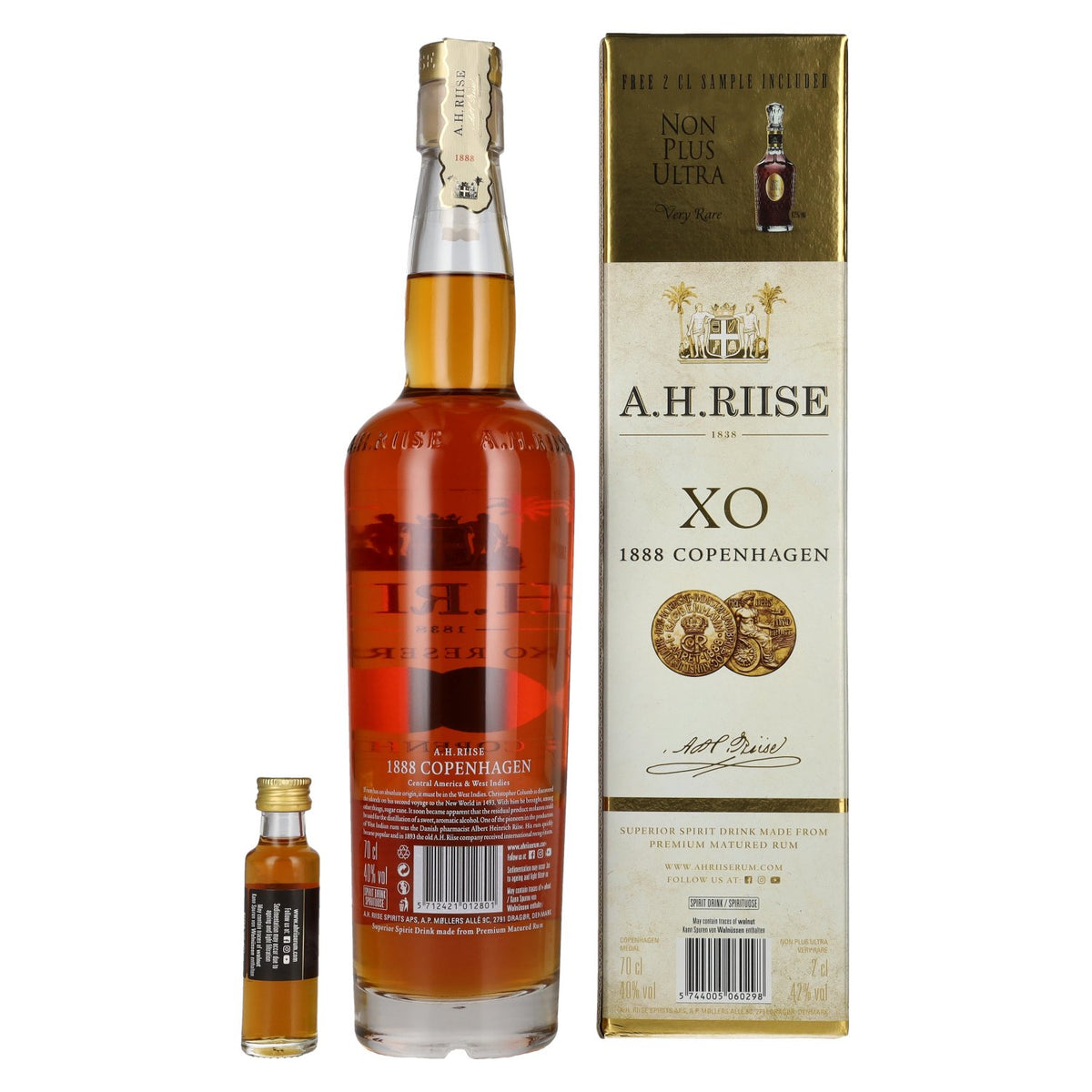 A.H. Riise 1888 COPENHAGEN XO Spirit Drink 40.1% vol. 0.7l in a gift box with a 0.02l miniature bottle of Non Plus Ultra