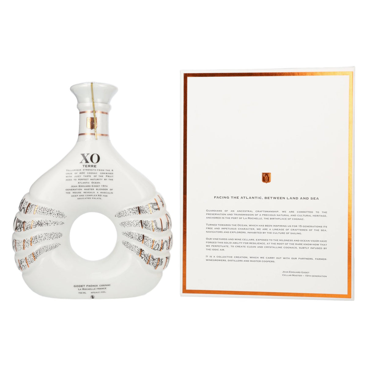 Godet Cognac XO TERRE 40% vol. 0.7 l in a gift box