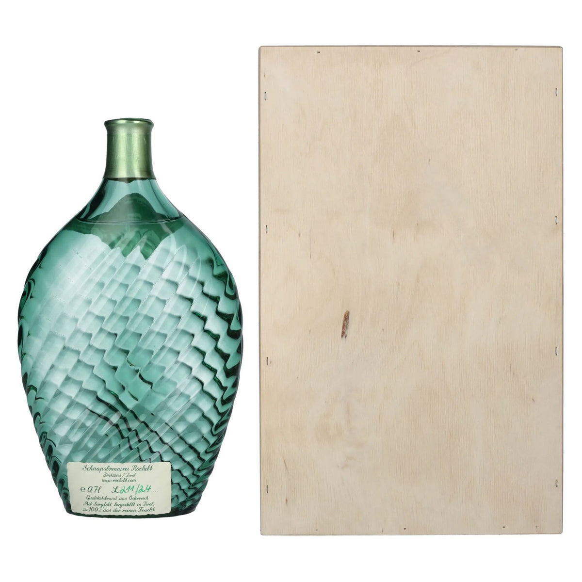 Rochelt Williams Pear 2016 50% ABV 0.7 l in a wooden crate
